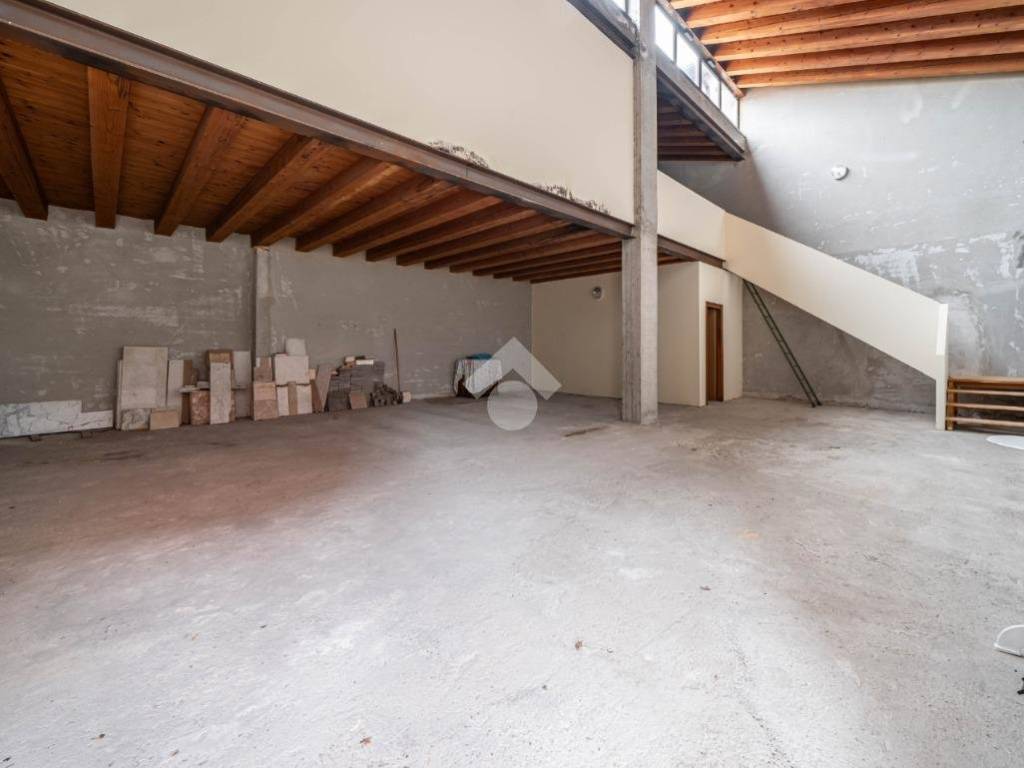 casa indipendente in vendita a Verona
