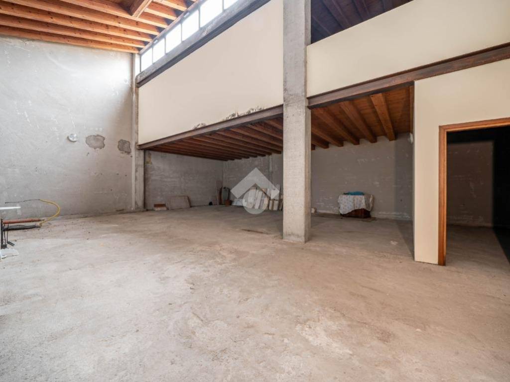 casa indipendente in vendita a Verona