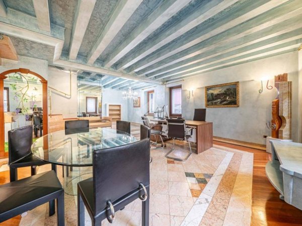 casa semindipendente in vendita a Verona in zona Veronetta