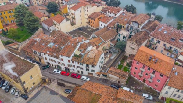 casa semindipendente in vendita a Verona in zona Veronetta