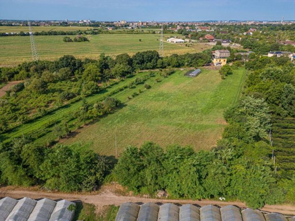 terreno agricolo in vendita a Verona in zona San Pancrazio