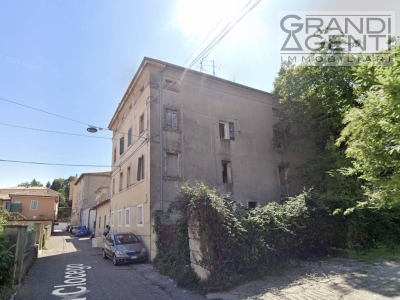 intera palazzina in vendita a Verona in zona Centro Storico