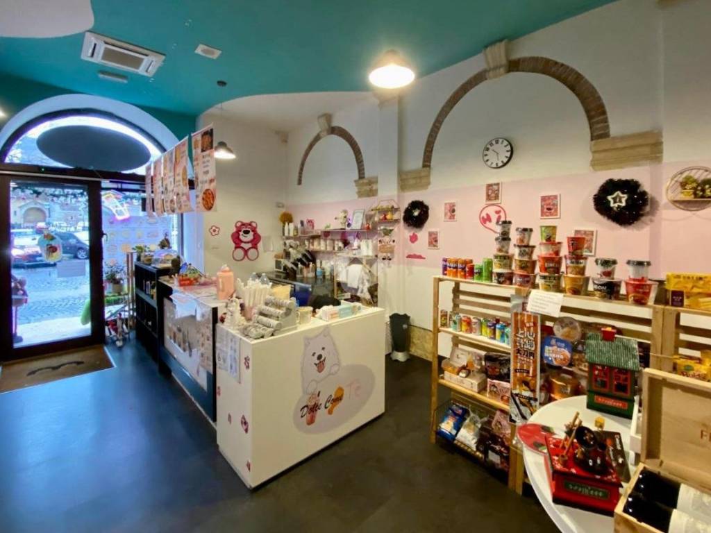 negozio in vendita a Verona in zona Centro Storico