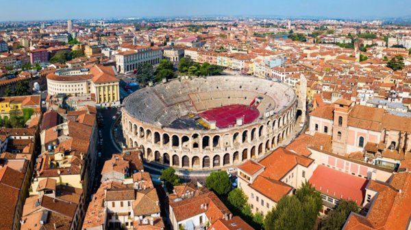 casa indipendente in vendita a Verona