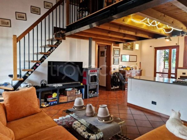 appartamento in vendita a Verona in zona Santa Lucia