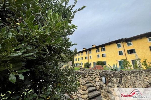 appartamento in vendita a Verona in zona Quinzano