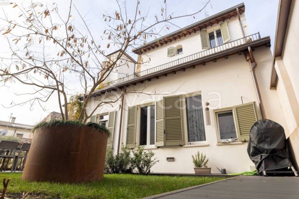 appartamento in vendita a Verona in zona Veronetta