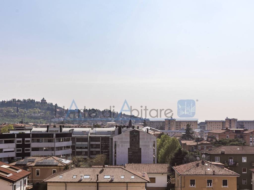 appartamento in vendita a Verona