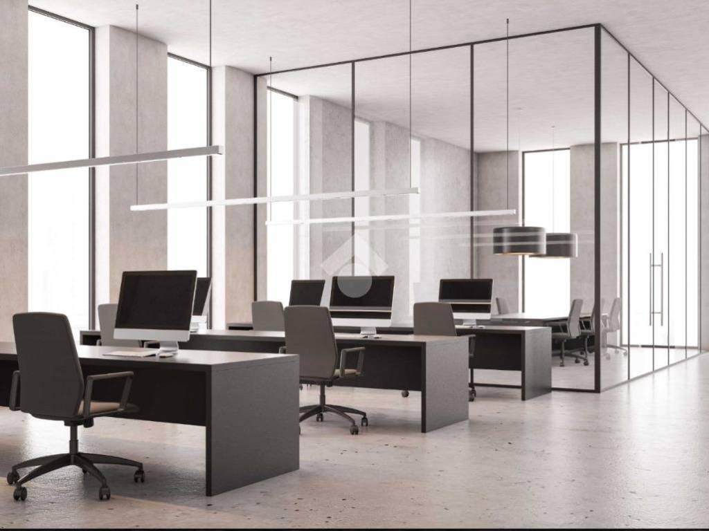 ufficio in vendita a Verona in zona Golosine