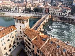 appartamento in vendita a Verona in zona Centro Storico