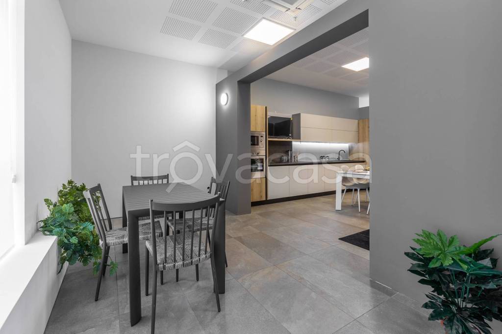 appartamento in vendita a Verona in zona Borgo Roma