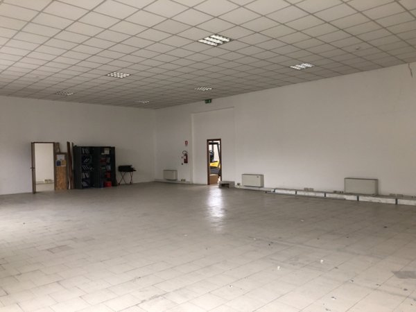 locale di sgombero in vendita a Verona