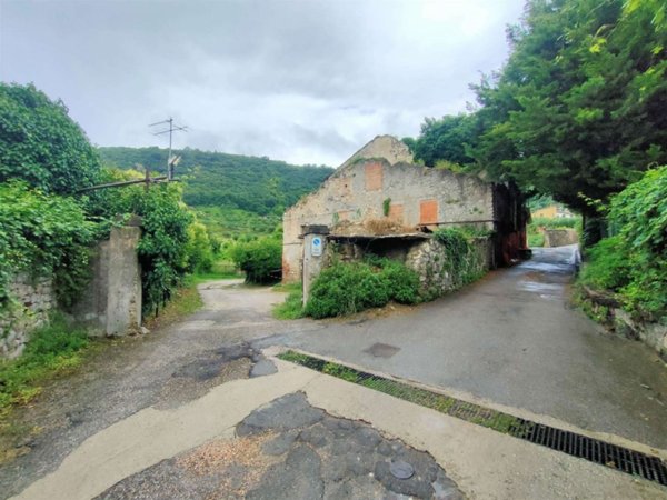 casa indipendente in vendita a Verona in zona Quinto di Valpantena