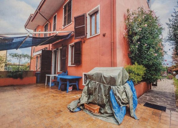 casa indipendente in vendita a Verona in zona San Massimo all'Adige