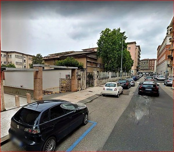 locale di sgombero in vendita a Verona in zona Cittadella
