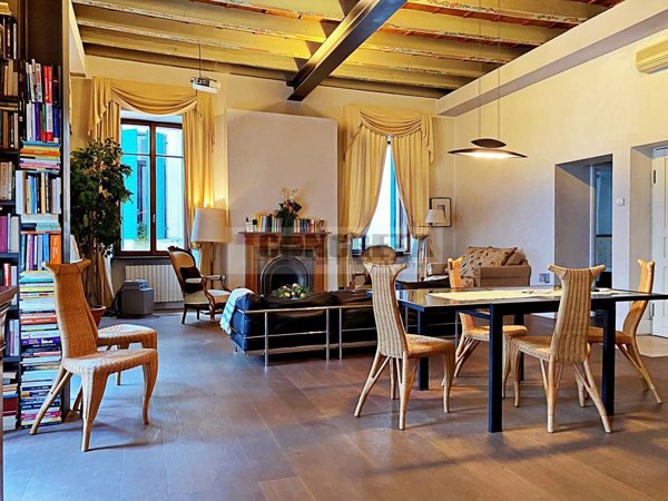 appartamento in vendita a Verona in zona Centro Storico