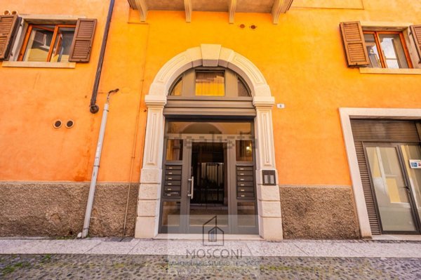 appartamento in vendita a Verona in zona Centro Storico