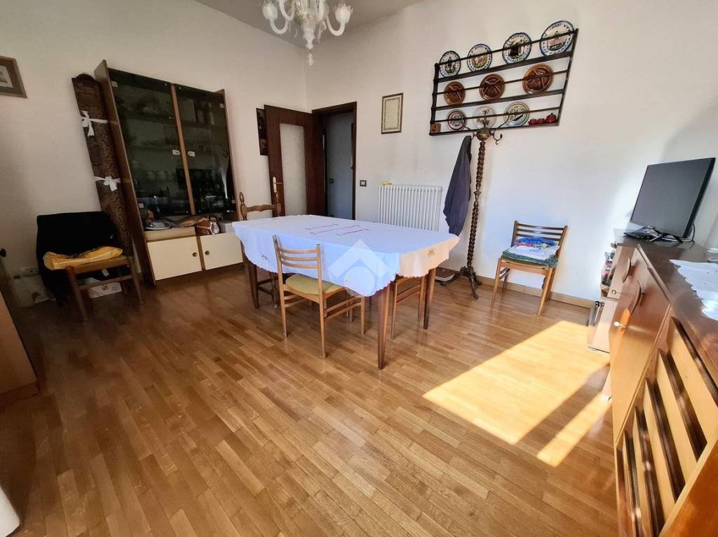 appartamento in vendita a Verona in zona Golosine