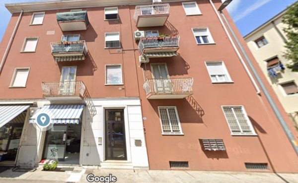 appartamento in vendita a Verona in zona Golosine