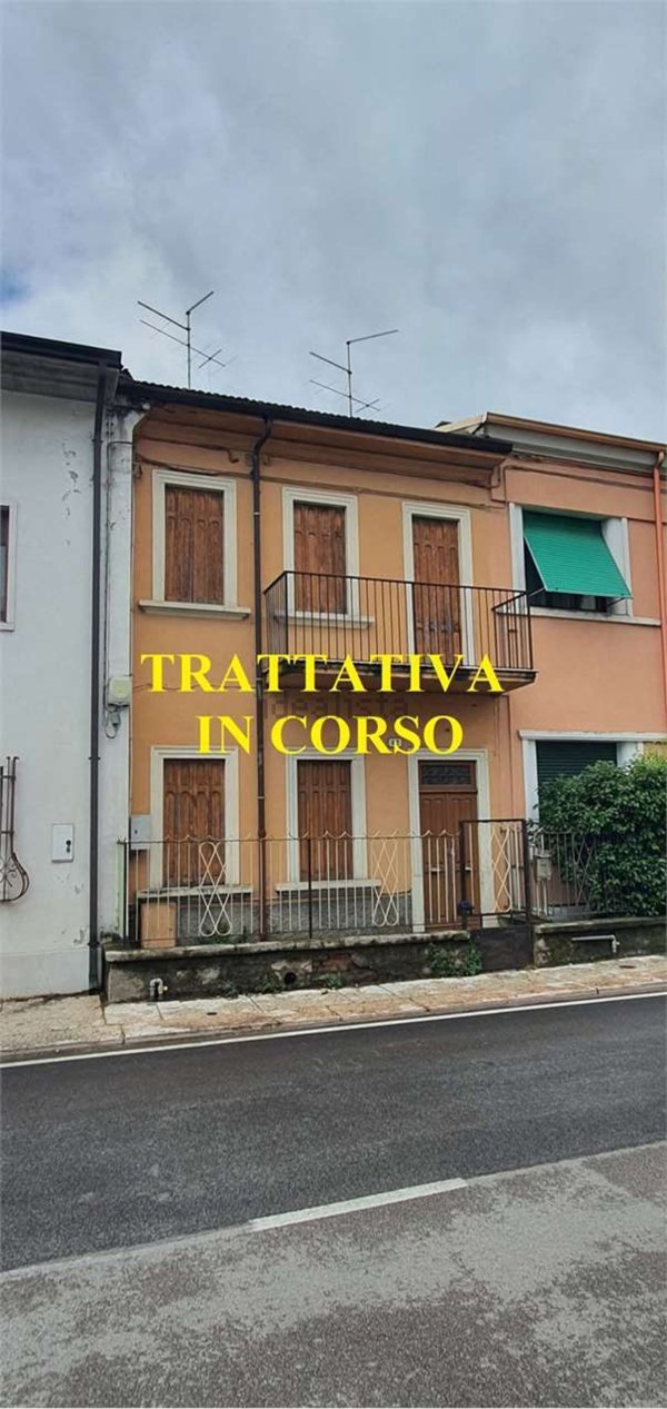 casa indipendente in vendita a Verona in zona San Michele
