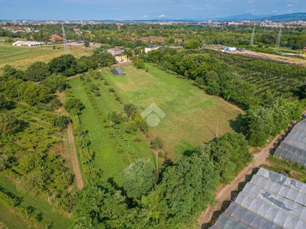 casa indipendente in vendita a Verona in zona Borgo Roma