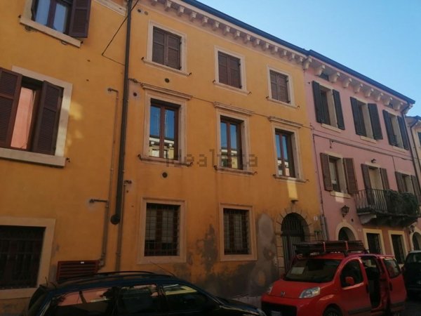 appartamento in vendita a Verona in zona San Zeno