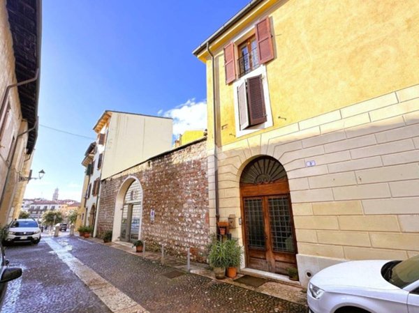 appartamento in vendita a Verona in zona Veronetta
