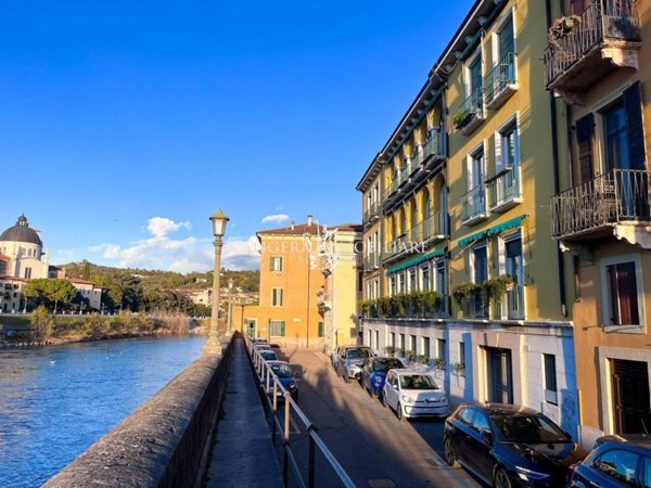 appartamento in vendita a Verona in zona Centro Storico