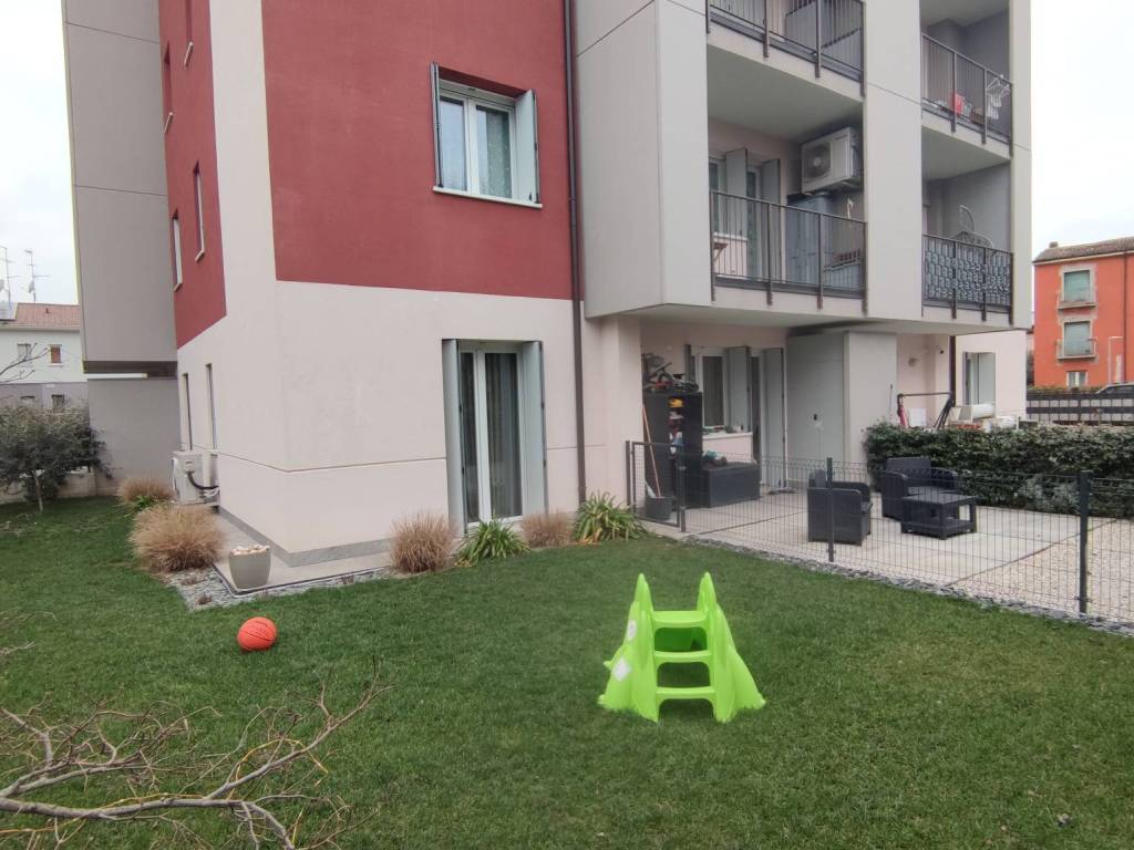 appartamento in vendita a Verona in zona San Massimo all'Adige