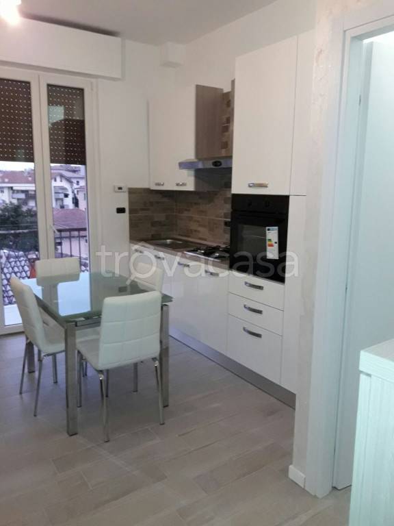 appartamento in vendita a Verona in zona Borgo Roma