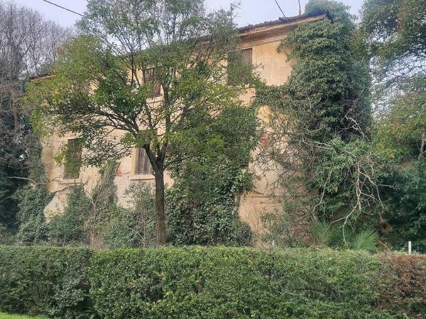 casa indipendente in vendita a Verona