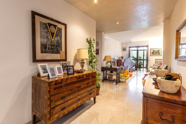 appartamento in vendita a Verona in zona Valdonega