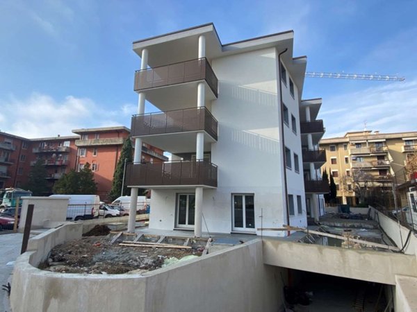 appartamento in vendita a Verona in zona Borgo Roma