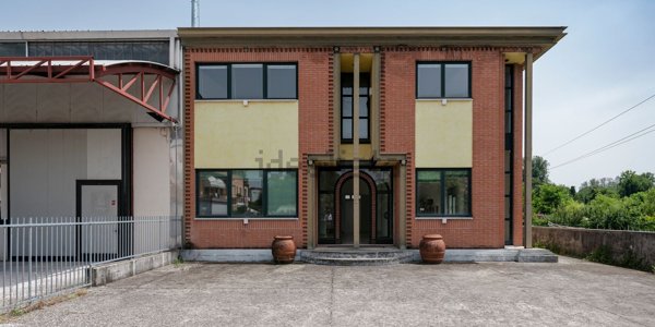 locale di sgombero in vendita a Verona