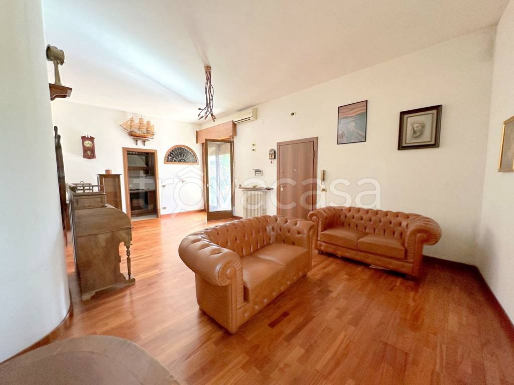 appartamento in vendita a Verona in zona Santa Lucia