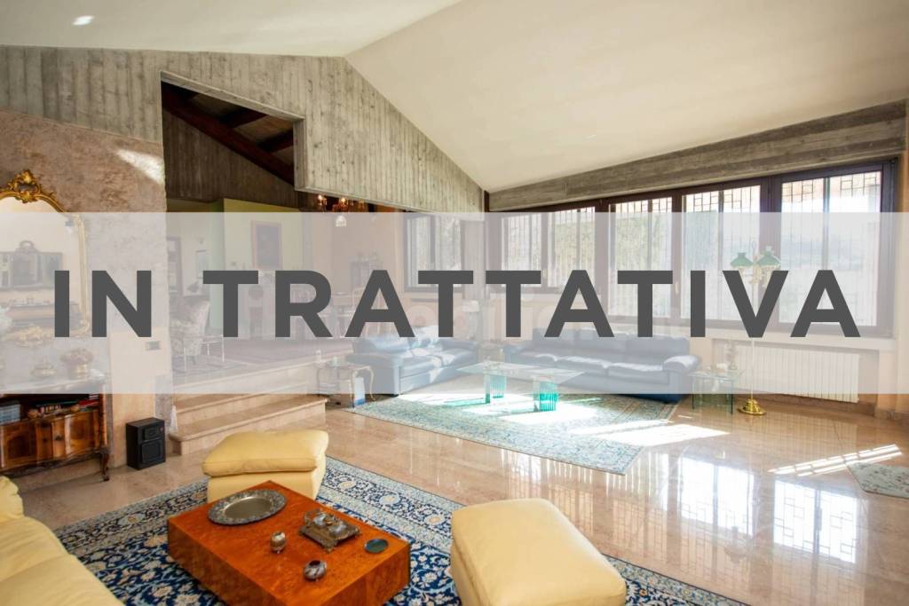 casa indipendente in vendita a Verona in zona Parona di Valpolicella