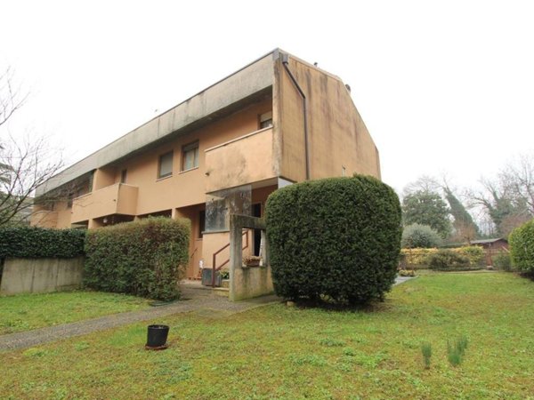 casa indipendente in vendita a Verona
