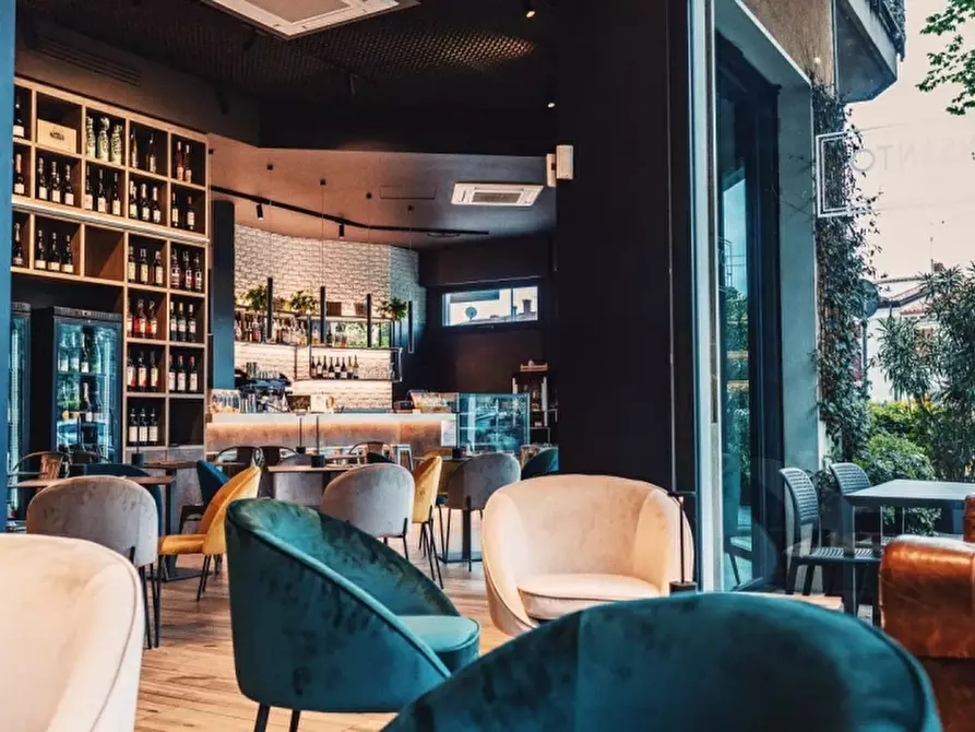 negozio in vendita a Verona in zona Borgo Roma