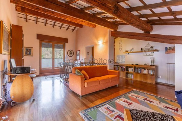 casa indipendente in vendita a Verona in zona Avesa