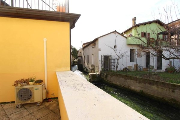 appartamento in vendita a Verona in zona Montorio Veronese