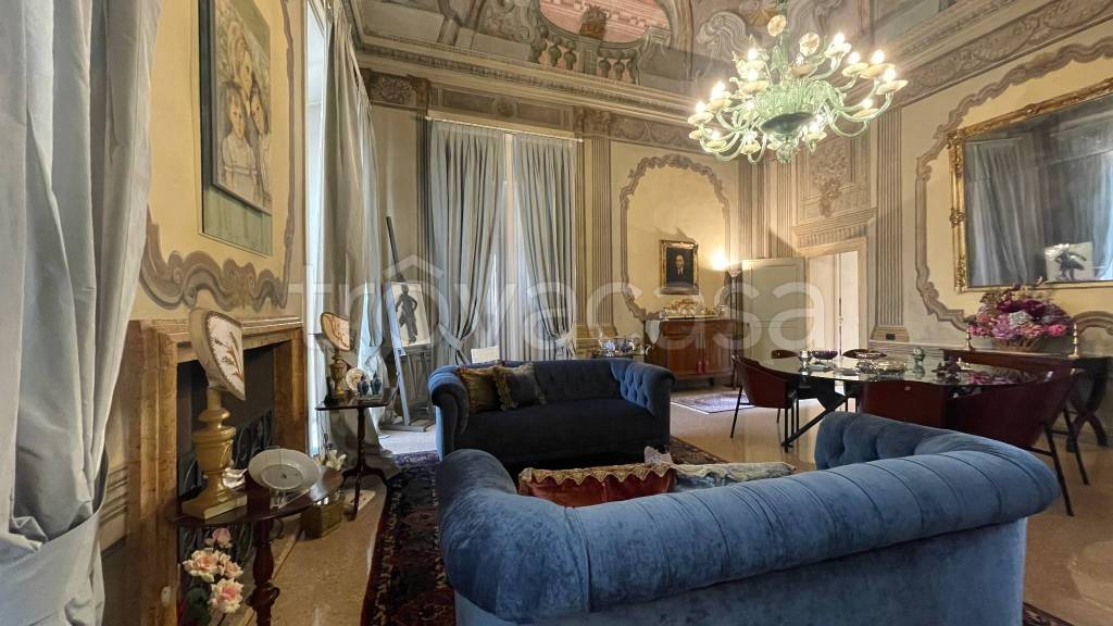 appartamento in vendita a Verona in zona Centro Storico