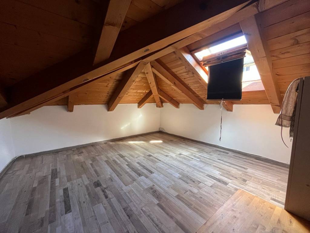 appartamento in vendita a Verona in zona Golosine