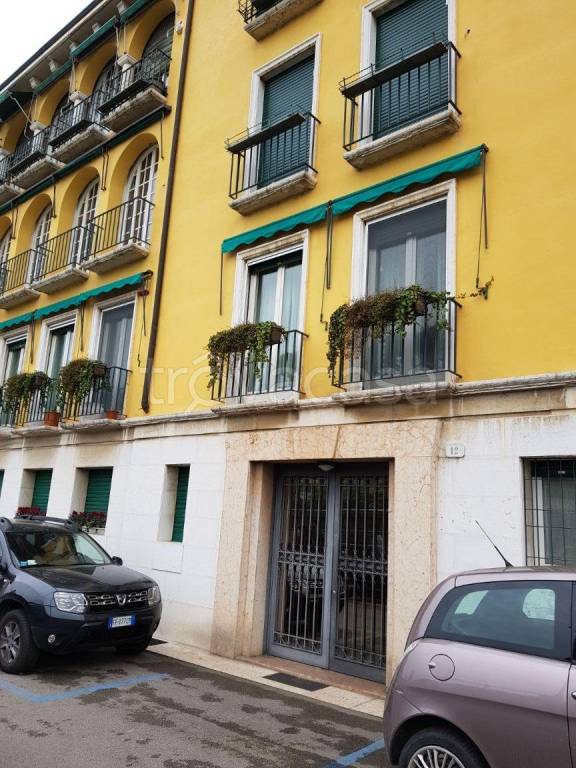 appartamento in vendita a Verona in zona Centro Storico