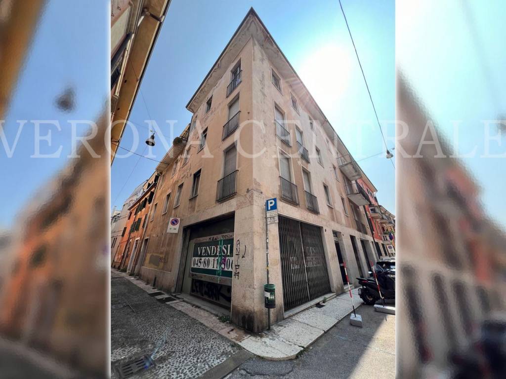 negozio in vendita a Verona in zona Centro Storico