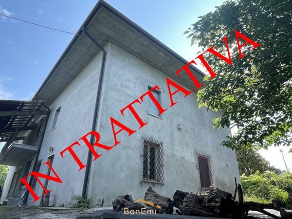 casa indipendente in vendita a Verona in zona Santa Lucia