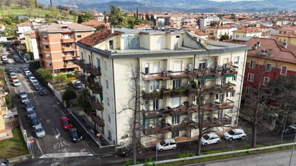 appartamento in vendita a Verona in zona Centro Storico