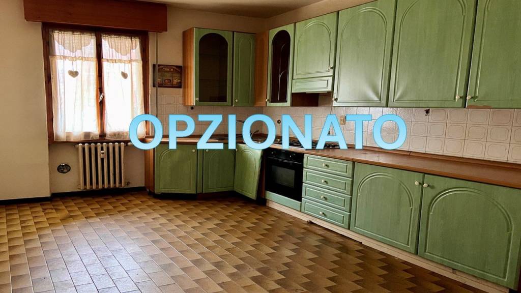 appartamento in vendita a Verona in zona Golosine
