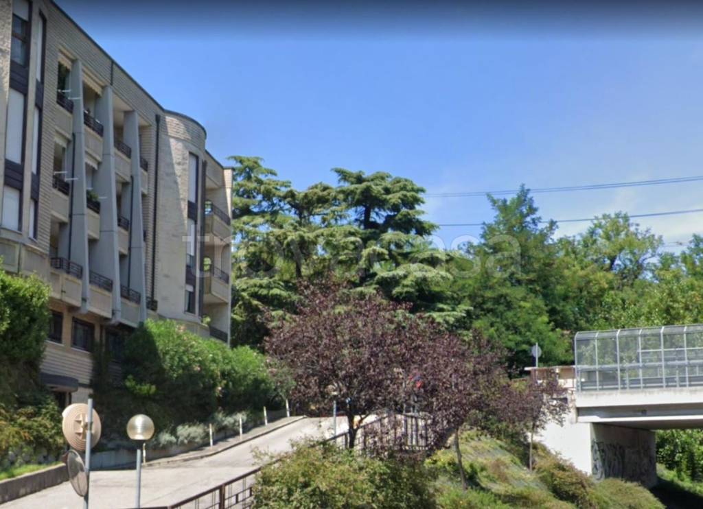 appartamento in vendita a Verona in zona Santa Lucia