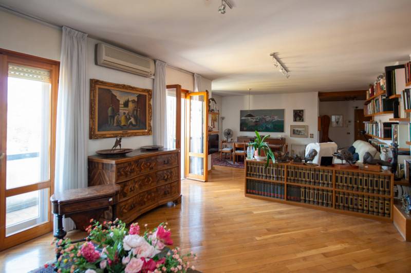 appartamento in vendita a Verona in zona Borgo Venezia / Borgo Trieste