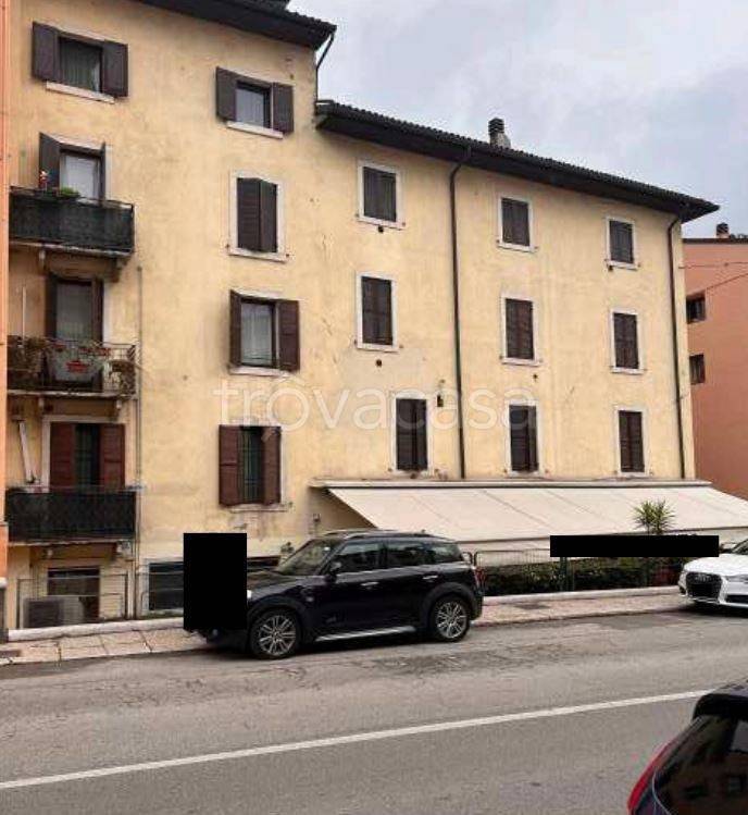 negozio in vendita a Verona in zona Veronetta